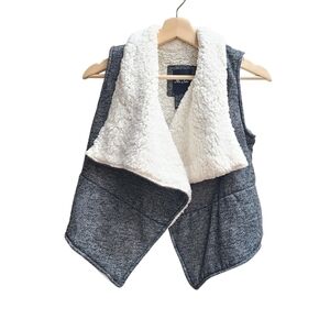 Me Jane Open Front Faux Sherpa Vest, Grey And White, Size 12 (Girl's)
